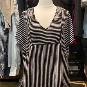 Xhilaration Black & White Stripped Top